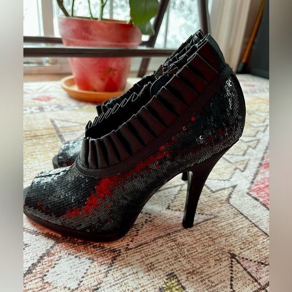 Sequence Black pumps - Picture 8 of 11